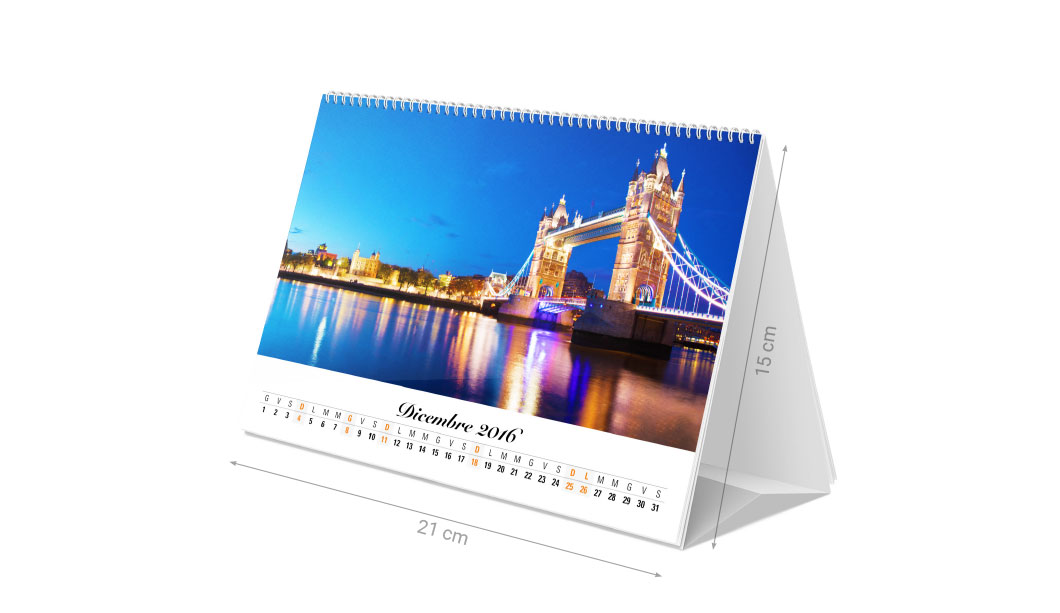 Personalized photo desk calendar