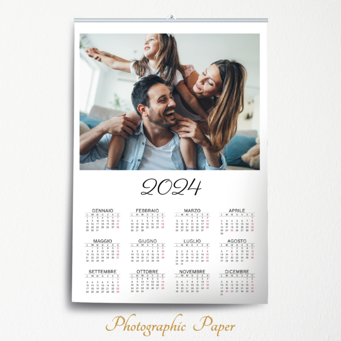 Calendario personalizzato 2024 con le tue foto, Alta qualità, carta lucida,  calendario fotografico, completo di bacchette e gancio, 30x40 cm. Tema  Natale 2023, Cod. 01 : : Cancelleria e prodotti per ufficio