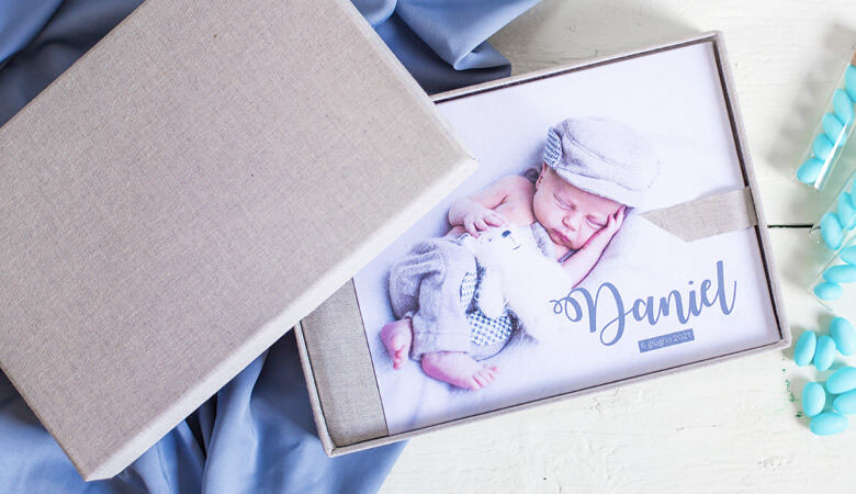 Fotolibro Professionale per Battesimo, Newborn, Nascita, Comunioni, Eventi Fotolibro Professionale per Battesimo, Newborn, Nascita, Comunioni, Eventi