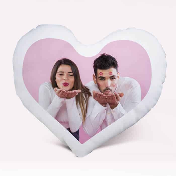 Idee regalo San Valentino | Cuscino cuore personalizzato